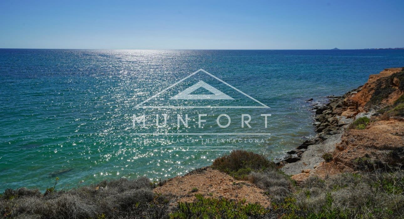 2 Zimmer Apartment zu verkaufen in Pilar de la Horadada mit Pool - 445.000 € (Ref: 9401789)