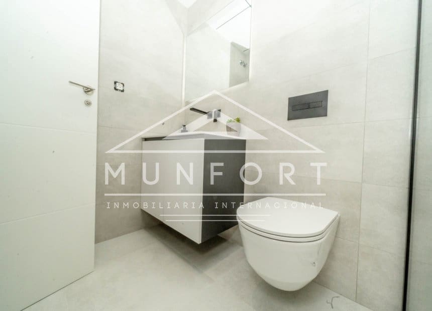 2 quarto Apartamento para venda em Pilar de la Horadada com piscina - 445 000 € (Ref: 9401789)