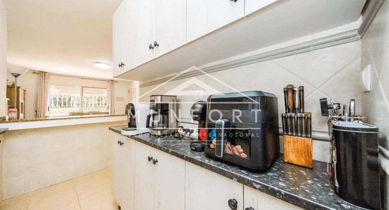 3 camera da letto Villa in vendita in Villamartin con piscina - 345.000 € (Rif: 9403646)