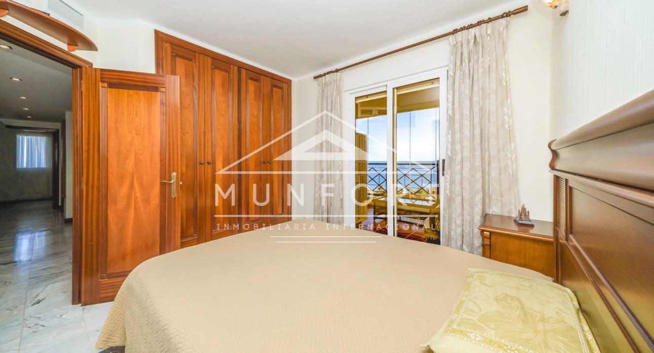 3 bedroom Apartment for sale in Torrevieja with pool - € 369,000 (Ref: 9414540)