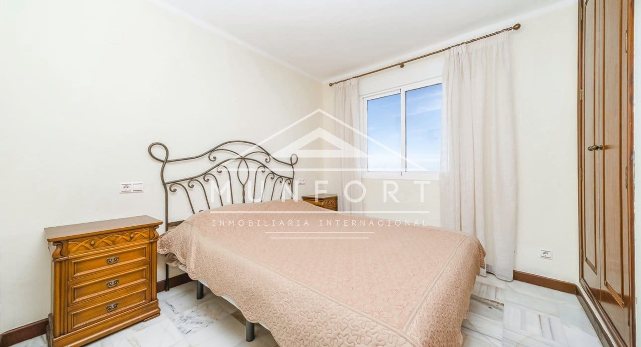 3 bedroom Apartment for sale in Torrevieja with pool - € 369,000 (Ref: 9414540)