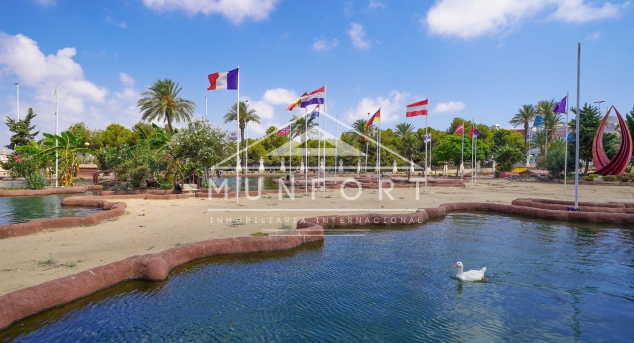 3 bedroom Apartment for sale in Torrevieja with pool - € 369,000 (Ref: 9414540)