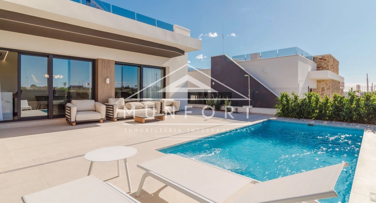 3 sypialnia Willa na sprzedaż w Ciudad Quesada z basenem - 496 000 € (Ref: 9414622)