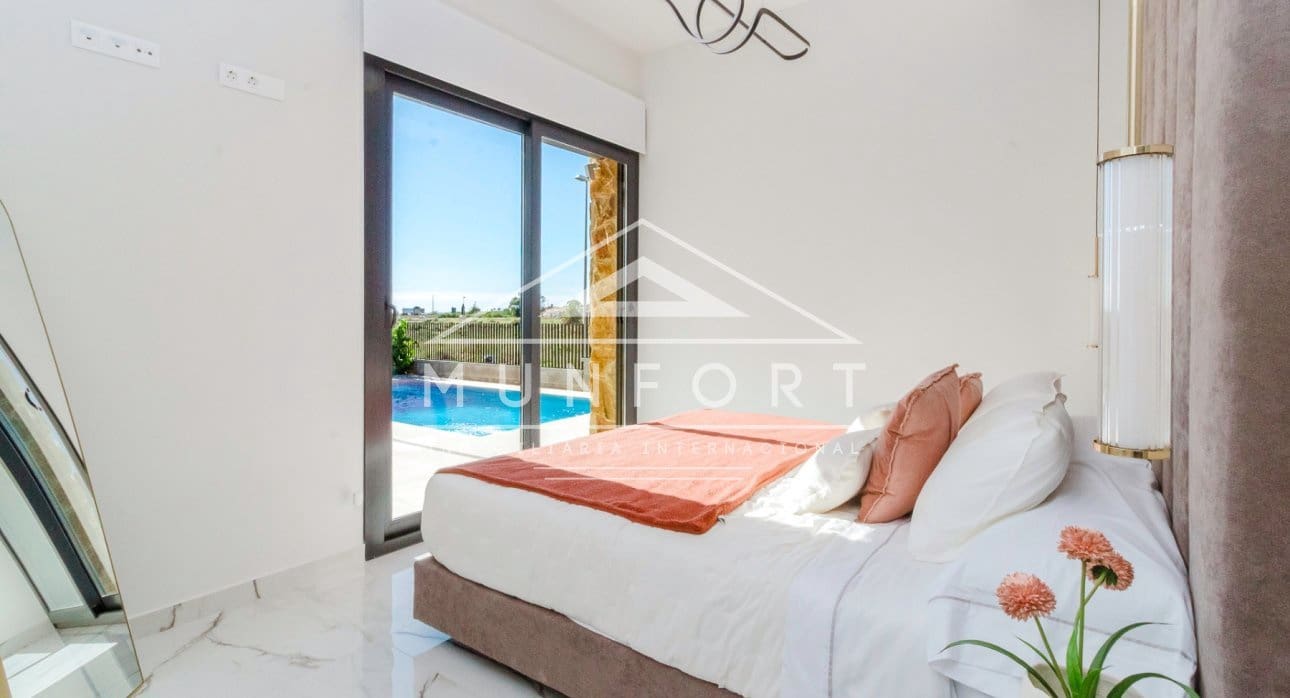 3 sypialnia Willa na sprzedaż w Ciudad Quesada z basenem - 496 000 € (Ref: 9414622)