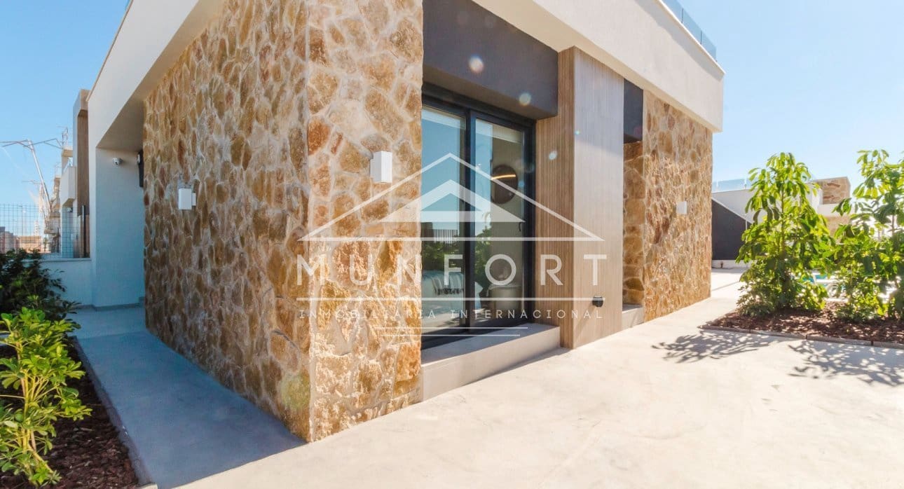 3 sypialnia Willa na sprzedaż w Ciudad Quesada z basenem - 496 000 € (Ref: 9414622)