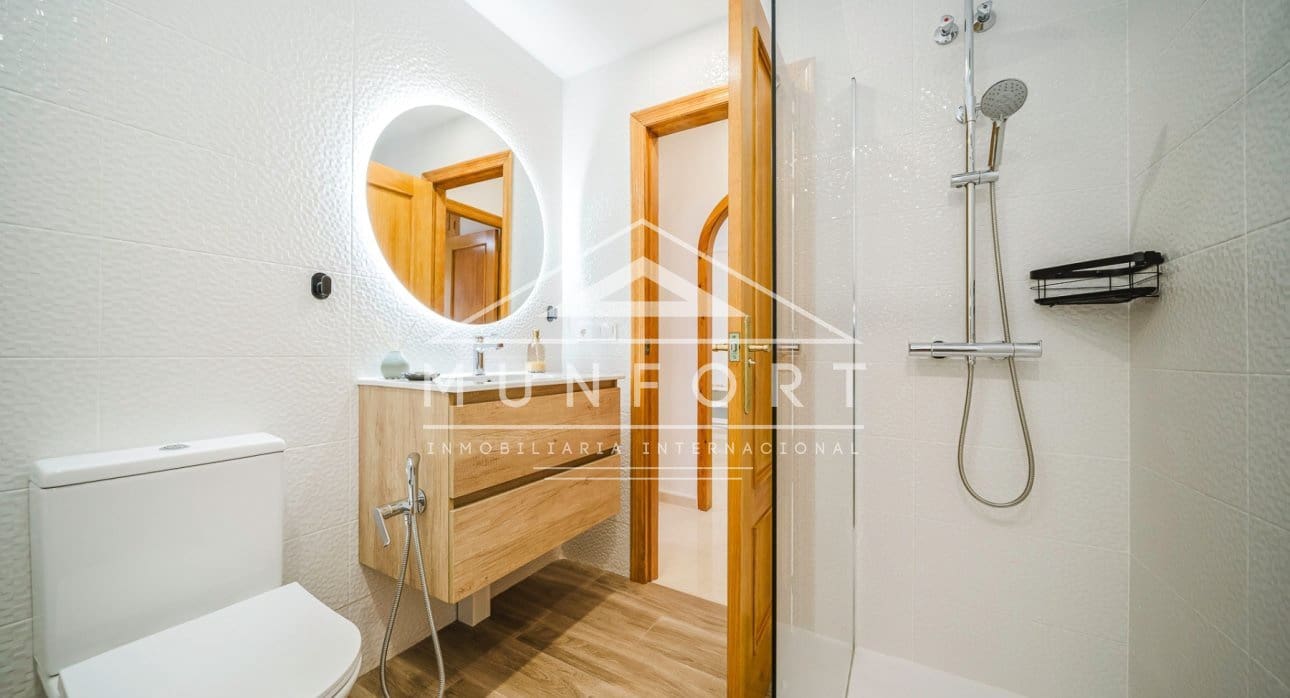 2 bedroom Apartment for sale in Orihuela Costa with pool - € 174,900 (Ref: 9415266)