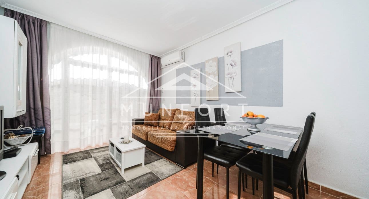 1 slaapkamer Appartement te koop in Torrevieja met zwembad - € 135.000 (Ref: 9417493)