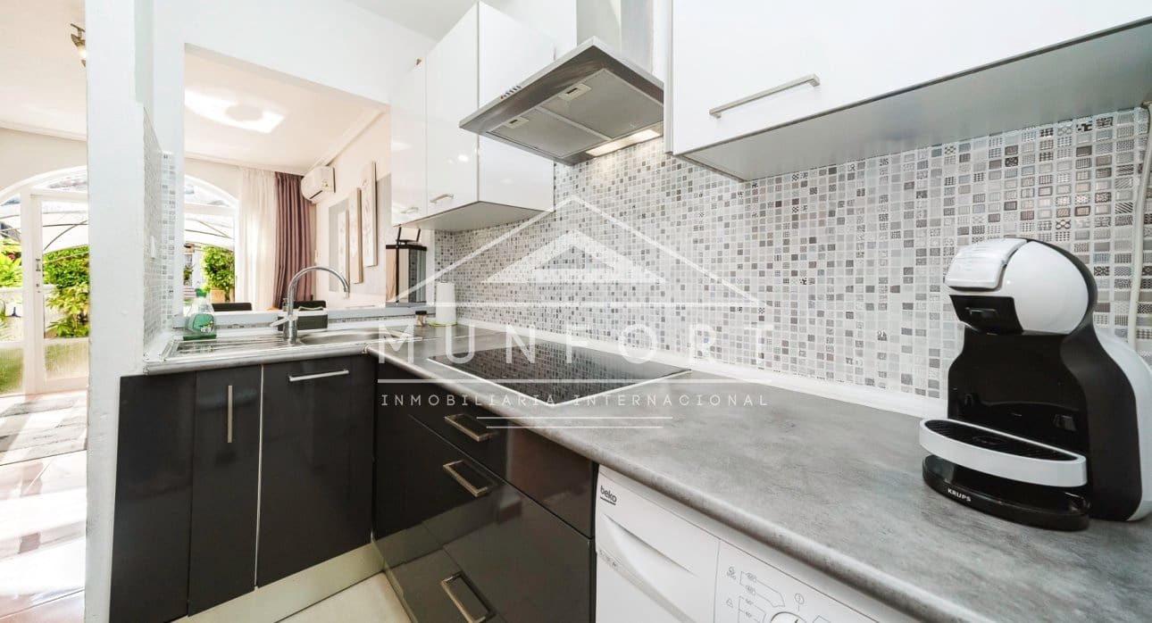 1 slaapkamer Appartement te koop in Torrevieja met zwembad - € 135.000 (Ref: 9417493)