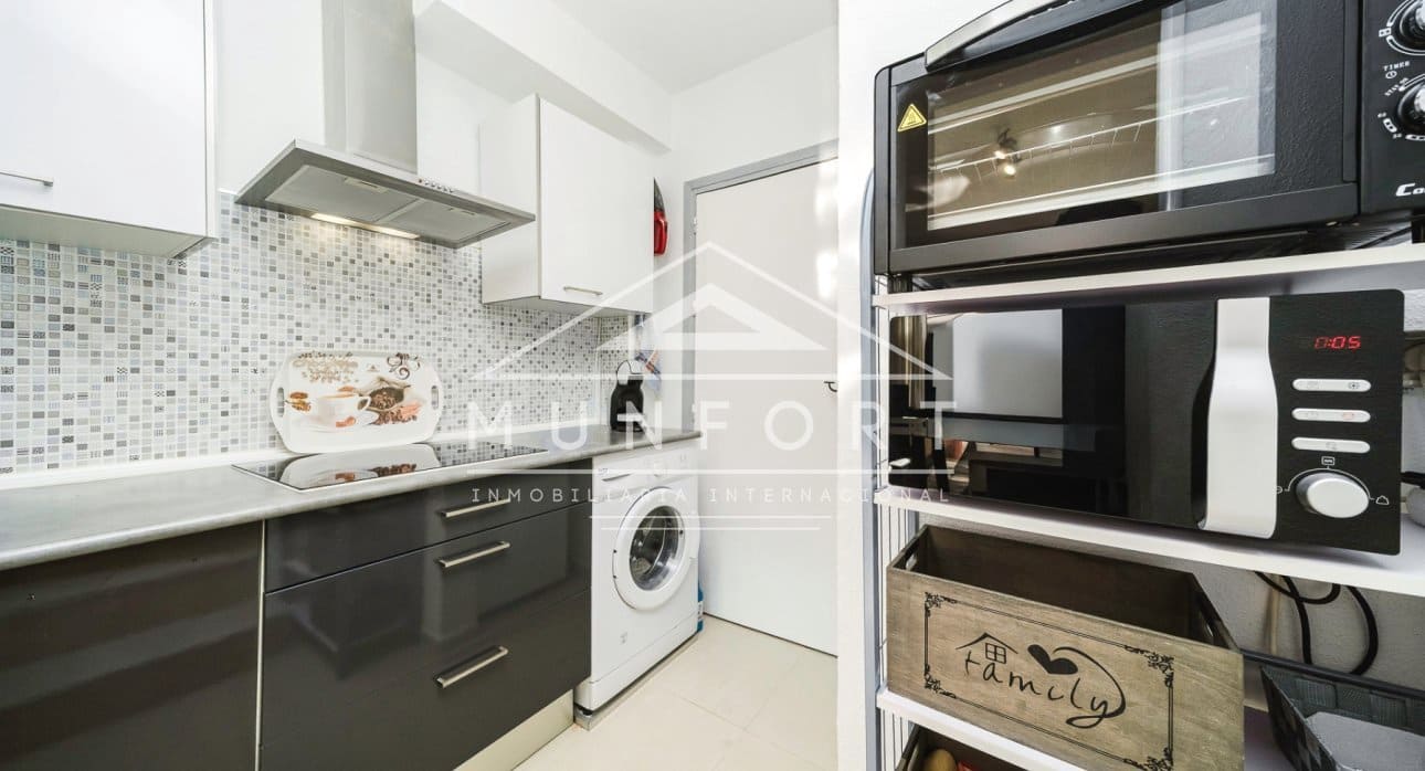 1 slaapkamer Appartement te koop in Torrevieja met zwembad - € 135.000 (Ref: 9417493)