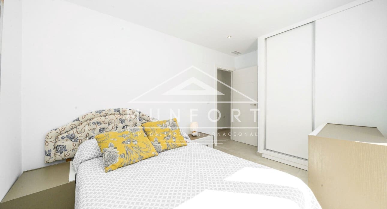 3 bedroom Terraced Villa for sale in Los Montesinos with pool - € 360,000 (Ref: 9431848)