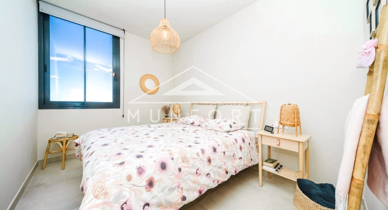 2 slaapkamer Penthouse te koop in Mar de Cristal met zwembad - € 299.000 (Ref: 9432596)