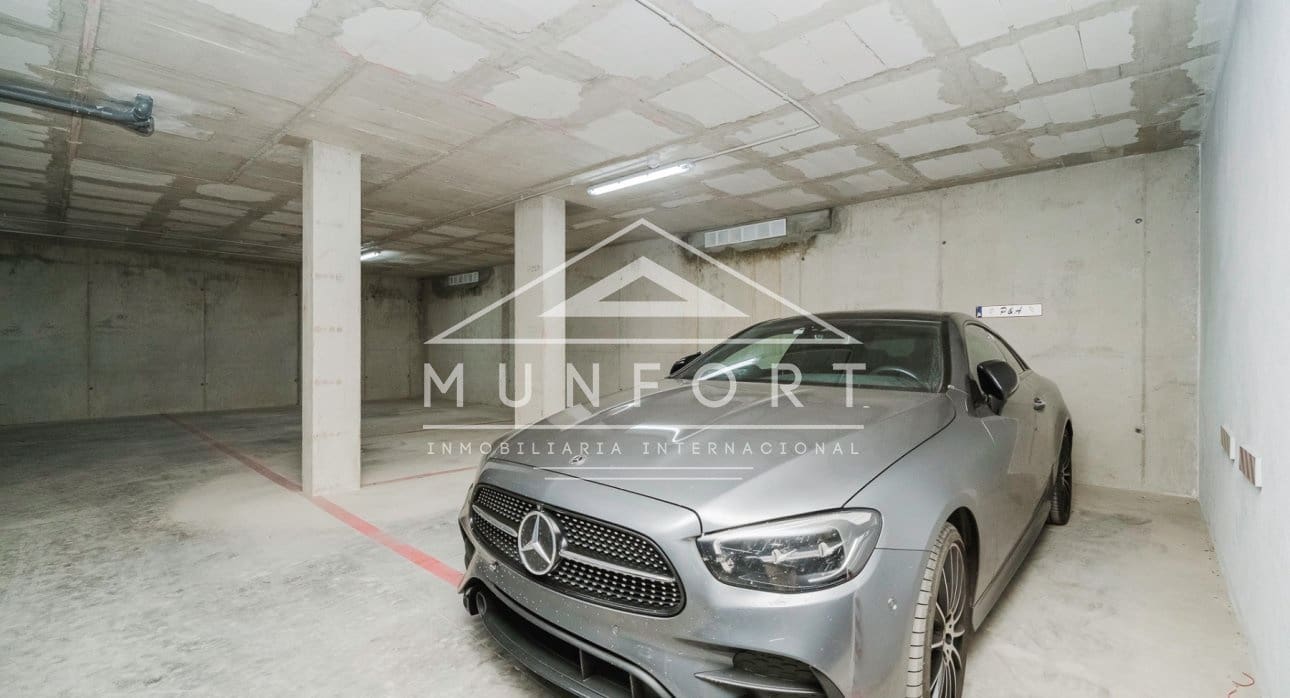 2 slaapkamer Penthouse te koop in Mar de Cristal met zwembad - € 299.000 (Ref: 9432596)