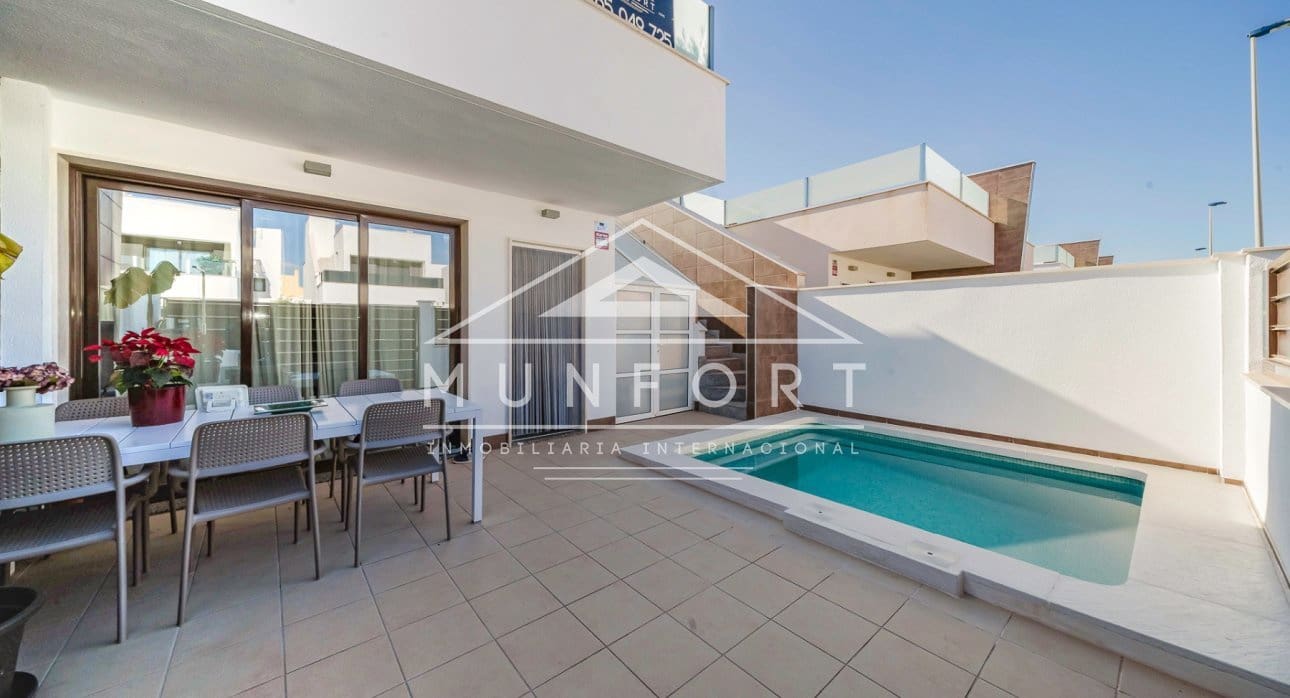 3 bedroom Villa for sale in San Pedro del Pinatar with pool - € 329,000 (Ref: 9432597)
