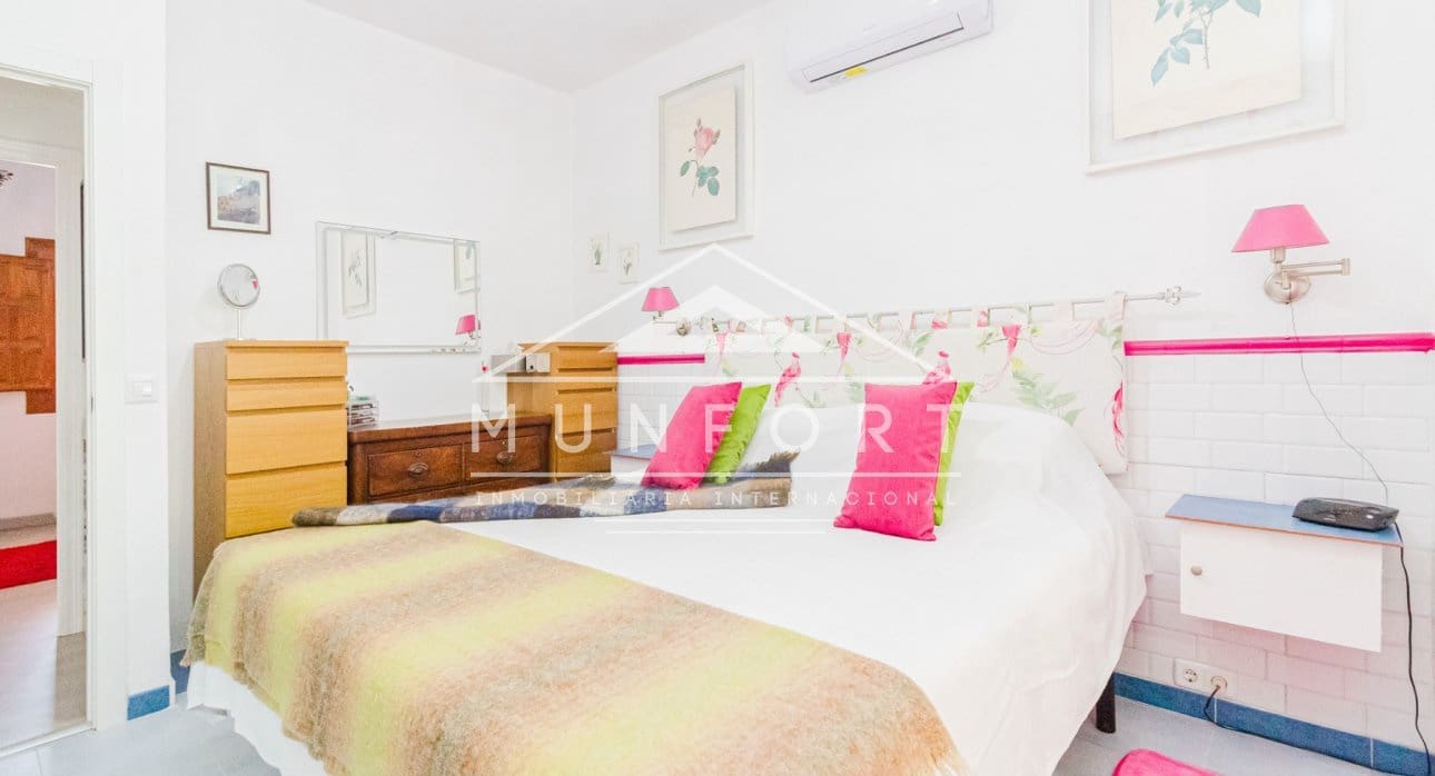 6 bedroom Villa for sale in Gea y Truyols with pool - € 599,900 (Ref: 9436319)