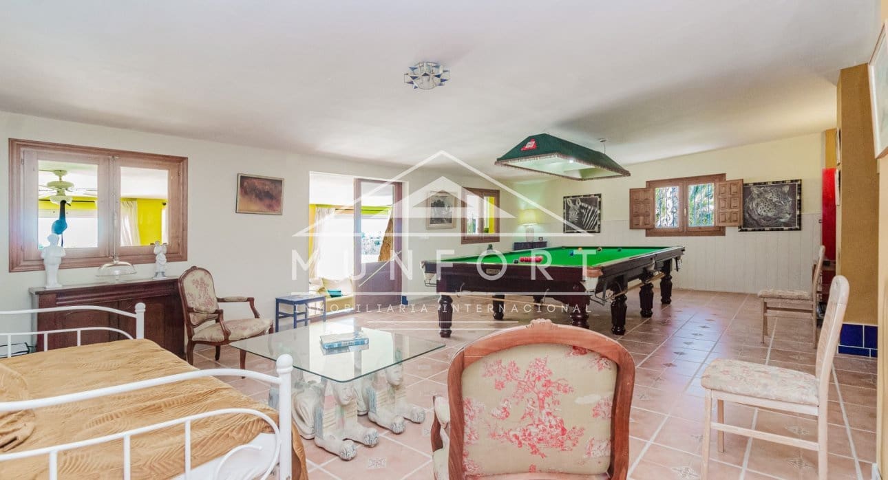 6 bedroom Villa for sale in Gea y Truyols with pool - € 599,900 (Ref: 9436319)