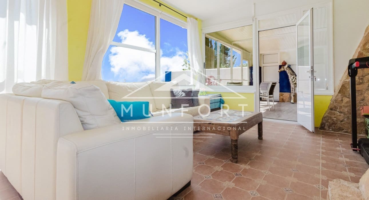 6 bedroom Villa for sale in Gea y Truyols with pool - € 599,900 (Ref: 9436319)