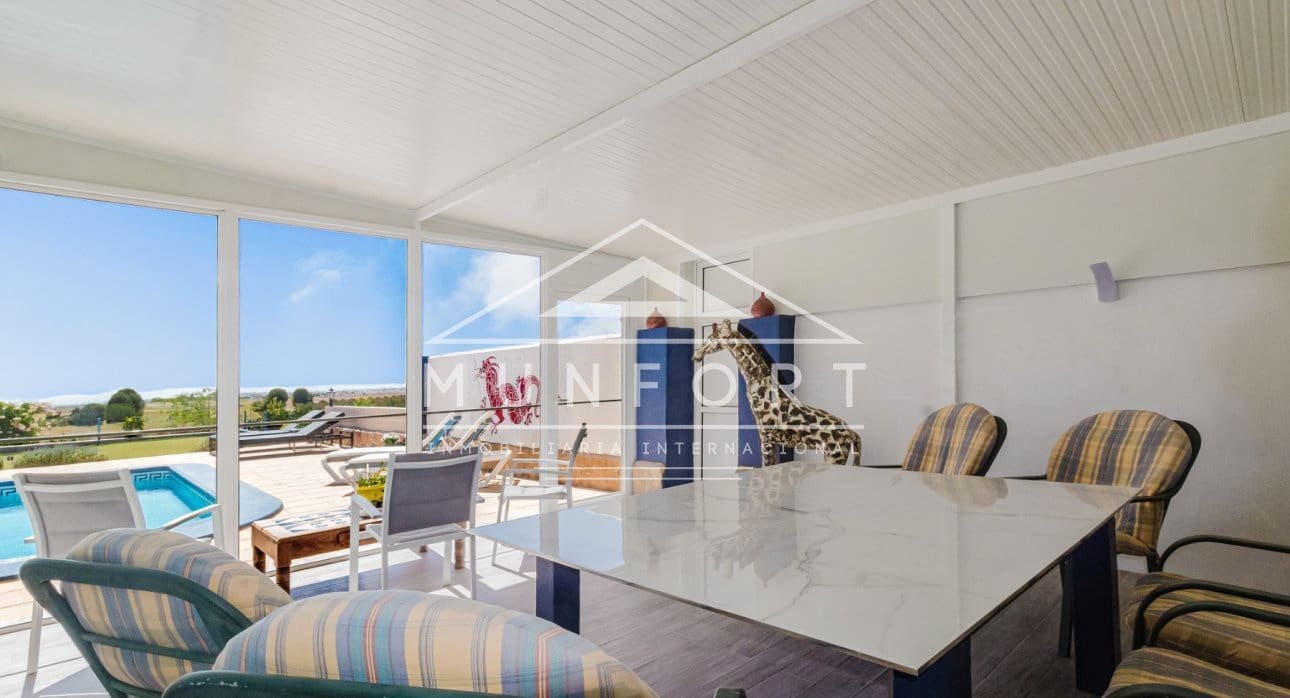 6 bedroom Villa for sale in Gea y Truyols with pool - € 599,900 (Ref: 9436319)