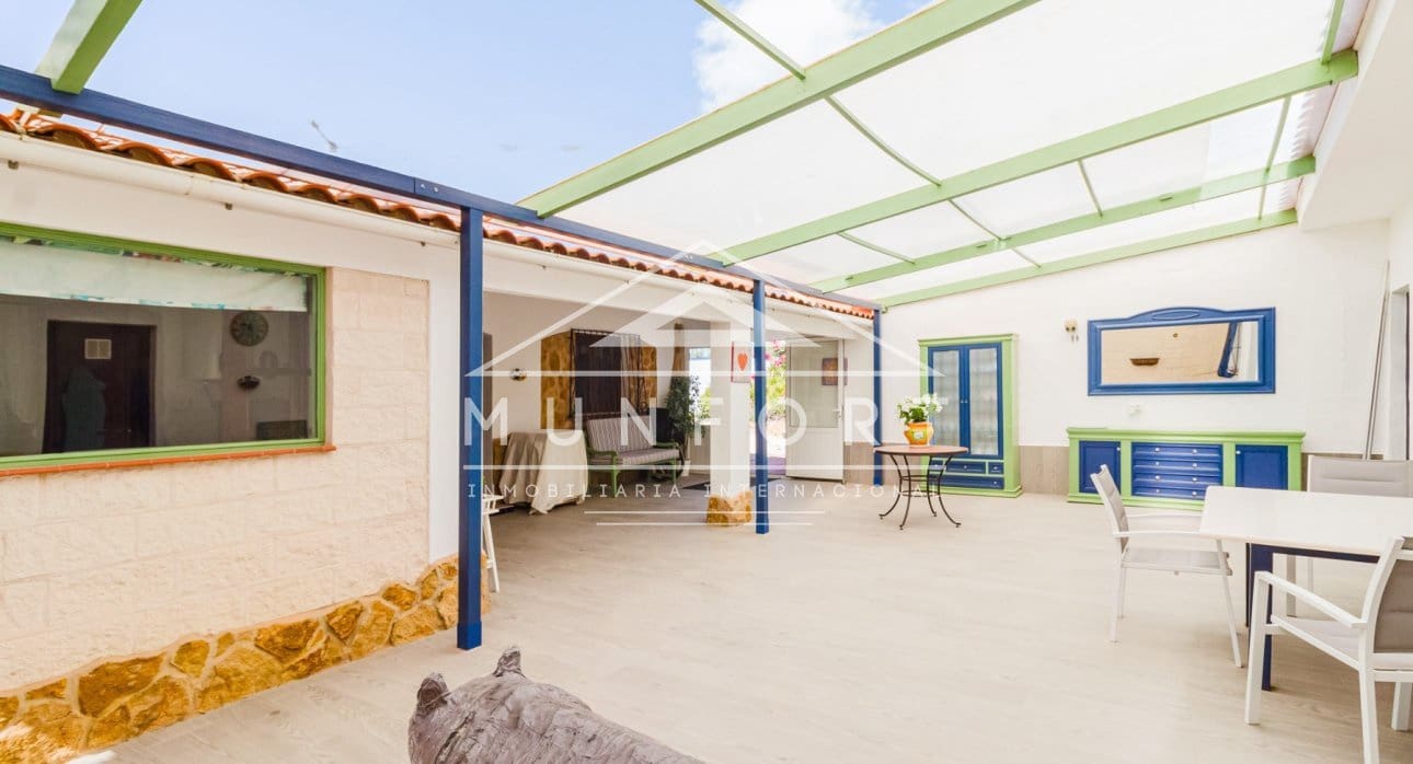 6 bedroom Villa for sale in Gea y Truyols with pool - € 599,900 (Ref: 9436319)