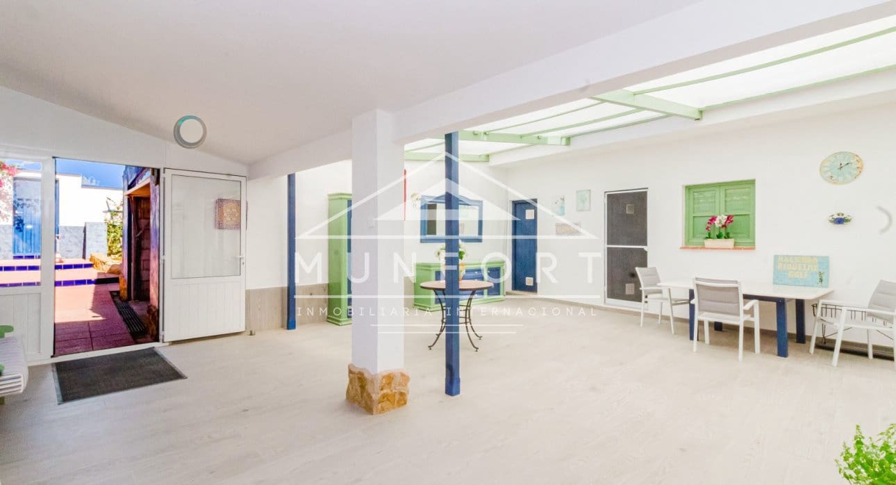 6 bedroom Villa for sale in Gea y Truyols with pool - € 599,900 (Ref: 9436319)