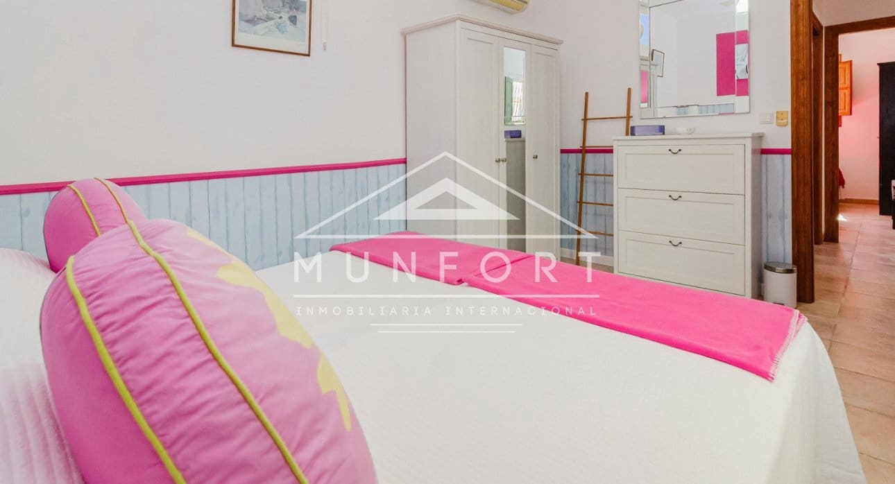 6 bedroom Villa for sale in Gea y Truyols with pool - € 599,900 (Ref: 9436319)