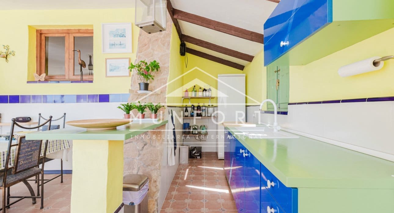 6 bedroom Villa for sale in Gea y Truyols with pool - € 599,900 (Ref: 9436319)