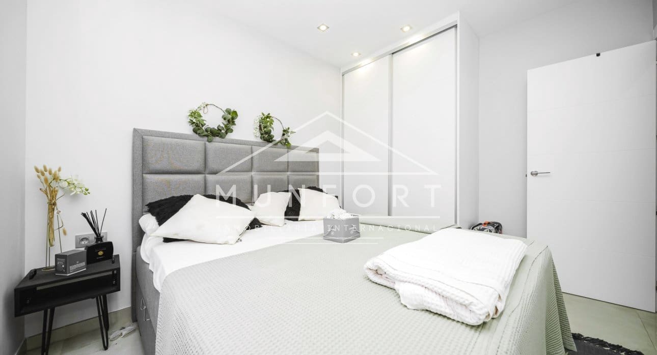 3 soveværelse Villa til salg i Orihuela Costa med swimmingpool - € 369.900 (Ref: 9437930)