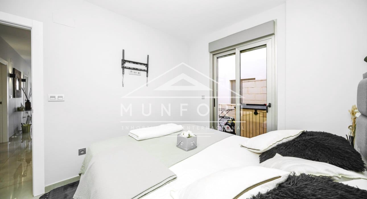 3 soveværelse Villa til salg i Orihuela Costa med swimmingpool - € 369.900 (Ref: 9437930)