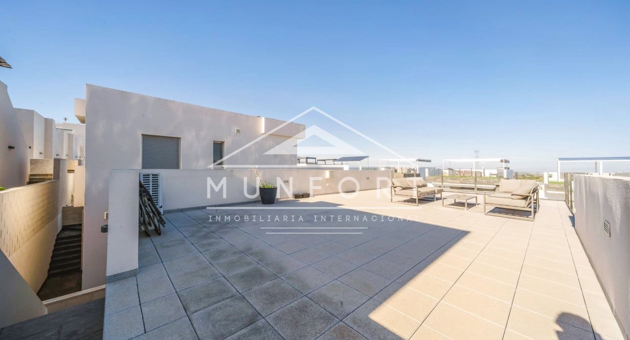 3 soveværelse Villa til salg i Orihuela Costa med swimmingpool - € 369.900 (Ref: 9437930)