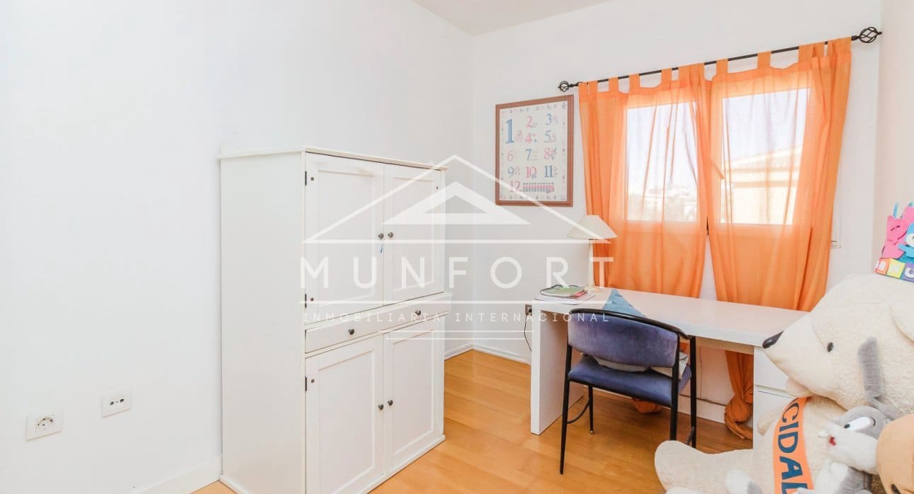 4 sypialnia Willa na sprzedaż w Torrevieja - 449 900 € (Ref: 9437931)