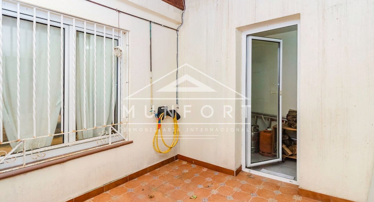 4 sypialnia Willa na sprzedaż w Torrevieja - 449 900 € (Ref: 9437931)