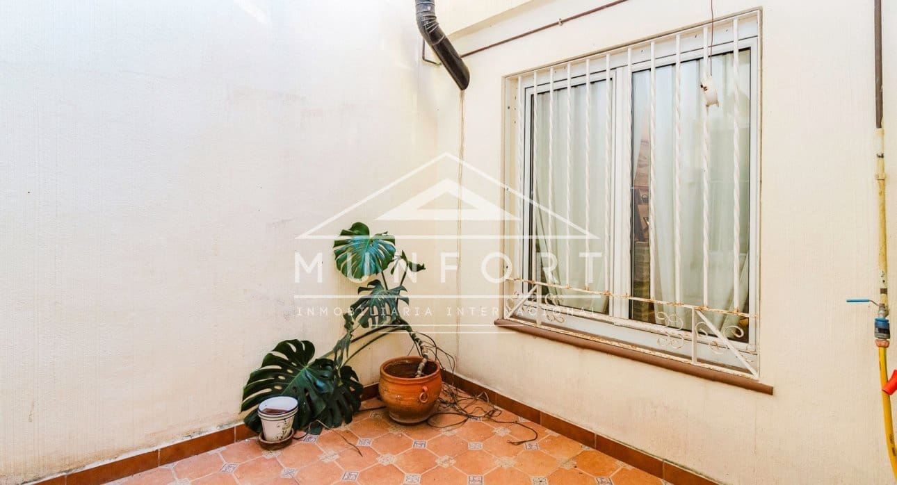 4 sypialnia Willa na sprzedaż w Torrevieja - 449 900 € (Ref: 9437931)