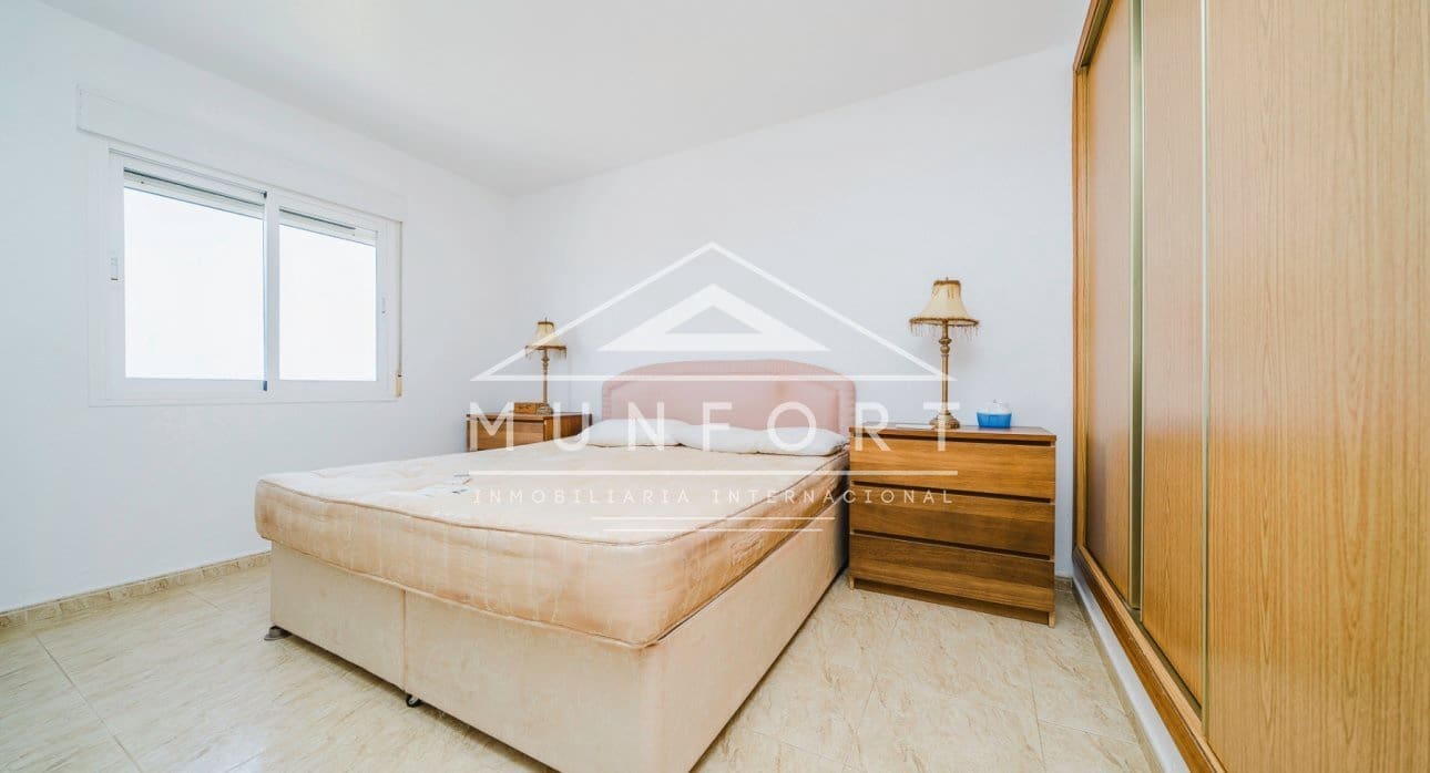 4 sypialnia Willa na sprzedaż w Los Urrutias z basenem - 259 900 € (Ref: 9438722)