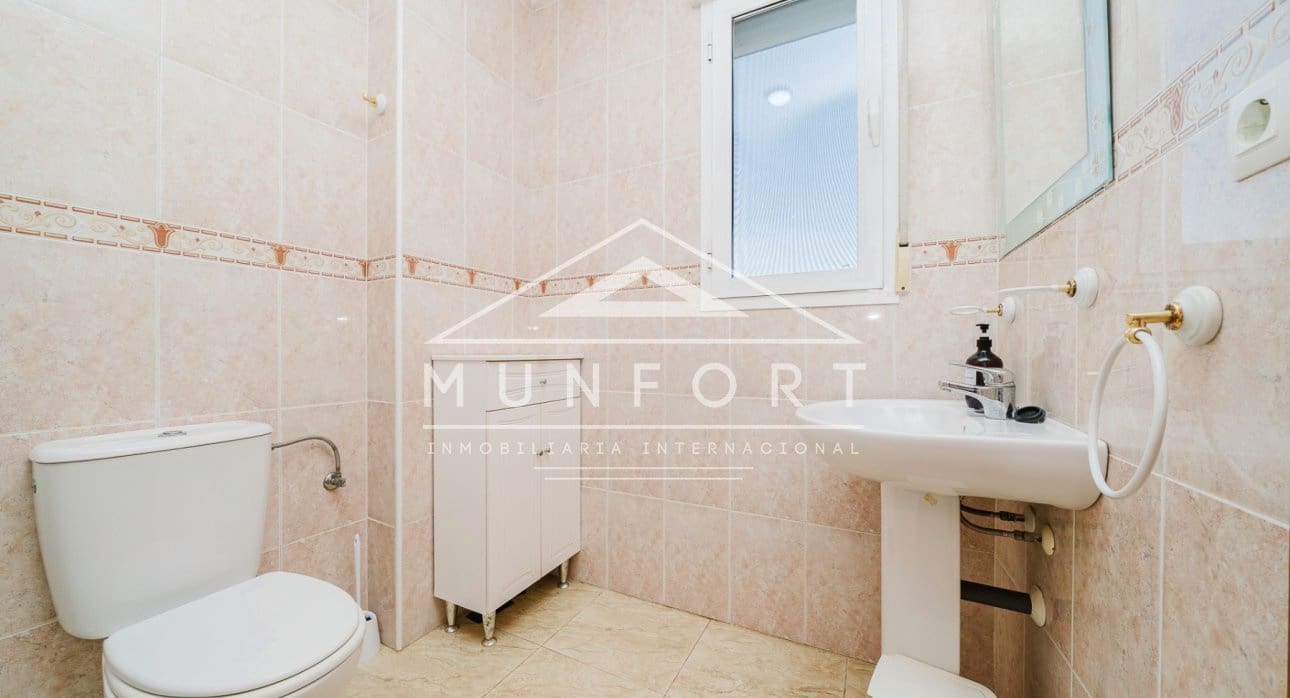 4 sypialnia Willa na sprzedaż w Los Urrutias z basenem - 259 900 € (Ref: 9438722)