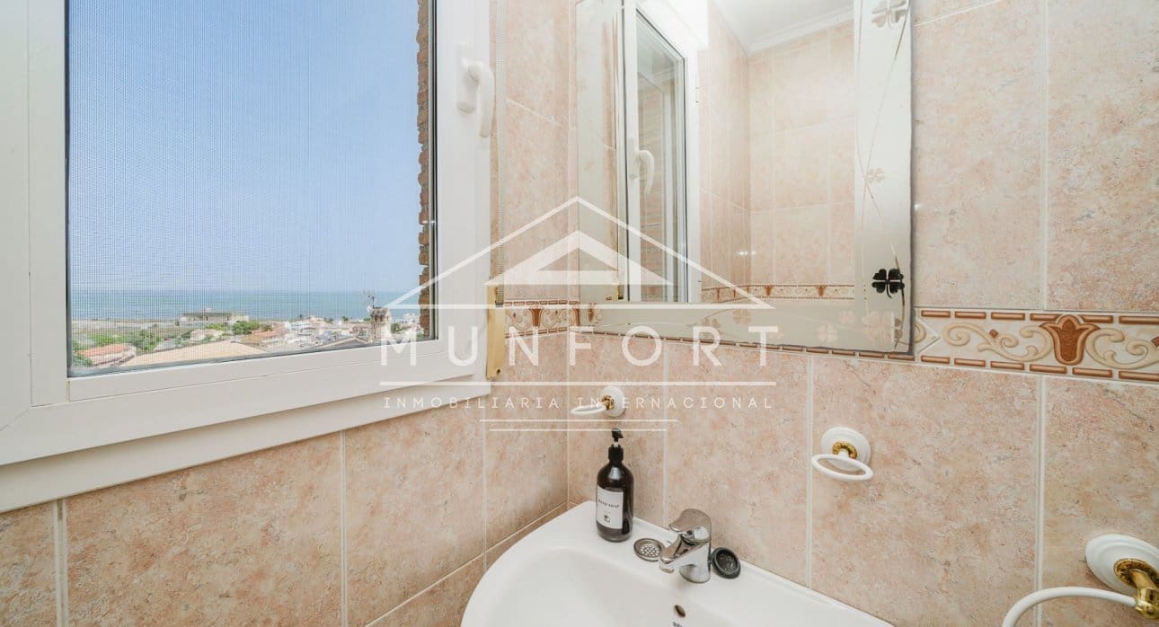 4 sypialnia Willa na sprzedaż w Los Urrutias z basenem - 259 900 € (Ref: 9438722)