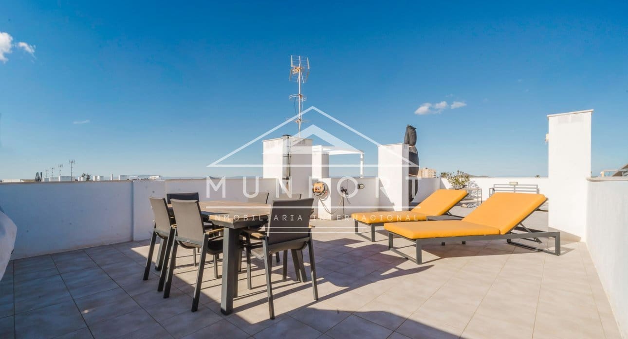 2 soverom Penthouse til salgs i Estrella de Mar med svømmebasseng - € 289 000 (Ref: 9444781)