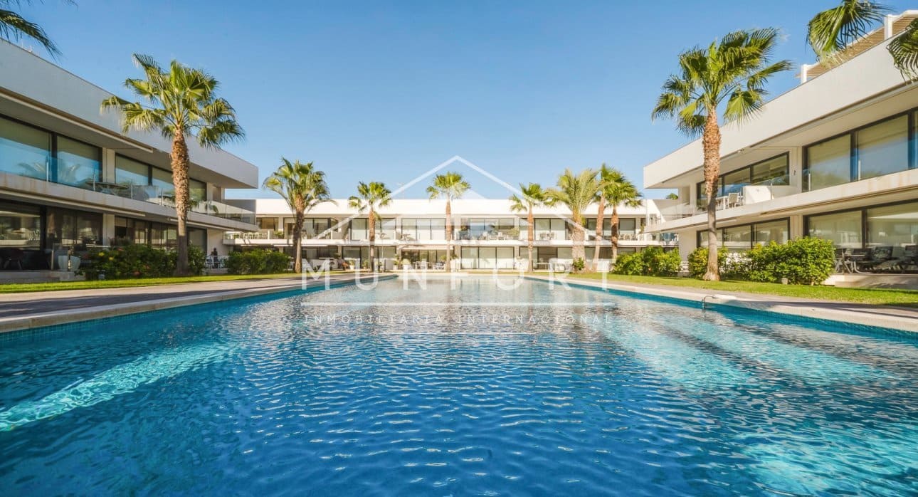 2 soverom Penthouse til salgs i Estrella de Mar med svømmebasseng - € 289 000 (Ref: 9444781)