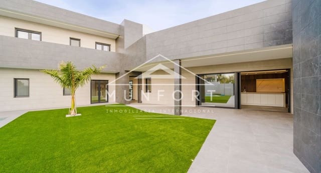 5 slaapkamer Villa te koop in Los Cuarteros, San Pedro del Pinatar met zwembad - € 1.300.000 (Ref: 9444783)