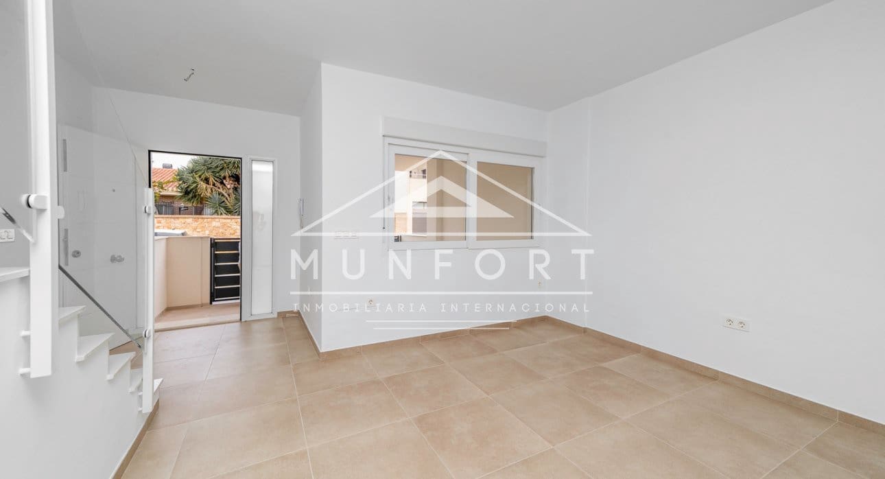 3 Zimmer Villa zu verkaufen in Pilar de la Horadada mit Pool - 265.000 € (Ref: 9450933)