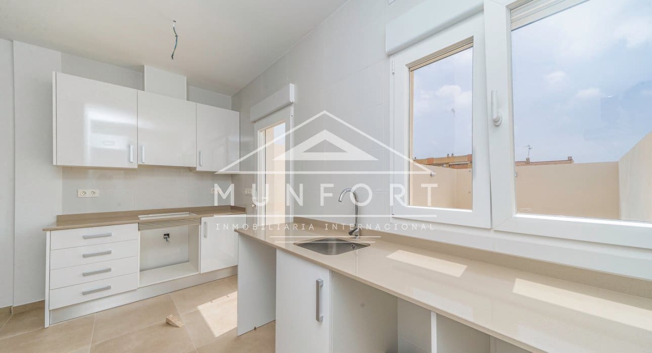 3 Zimmer Villa zu verkaufen in Pilar de la Horadada mit Pool - 265.000 € (Ref: 9450933)