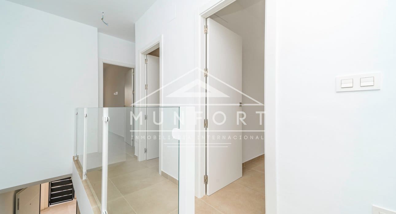 3 Zimmer Villa zu verkaufen in Pilar de la Horadada mit Pool - 265.000 € (Ref: 9450933)