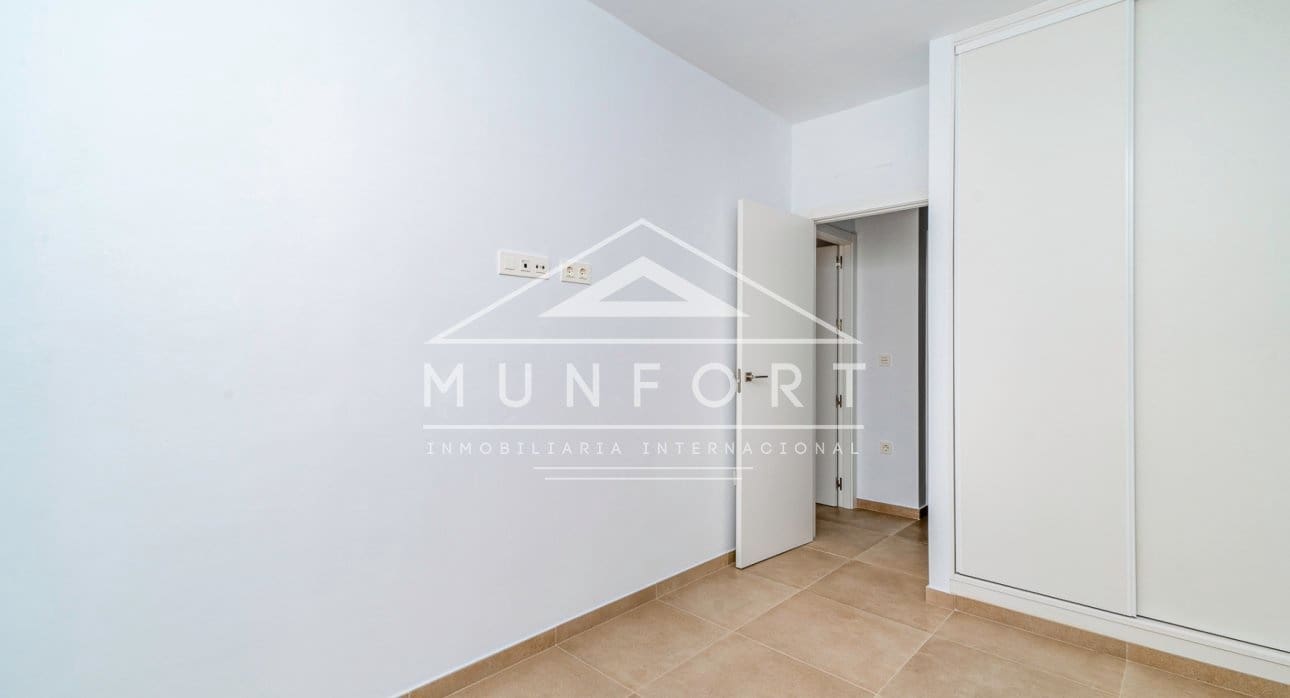 3 Zimmer Villa zu verkaufen in Pilar de la Horadada mit Pool - 265.000 € (Ref: 9450933)