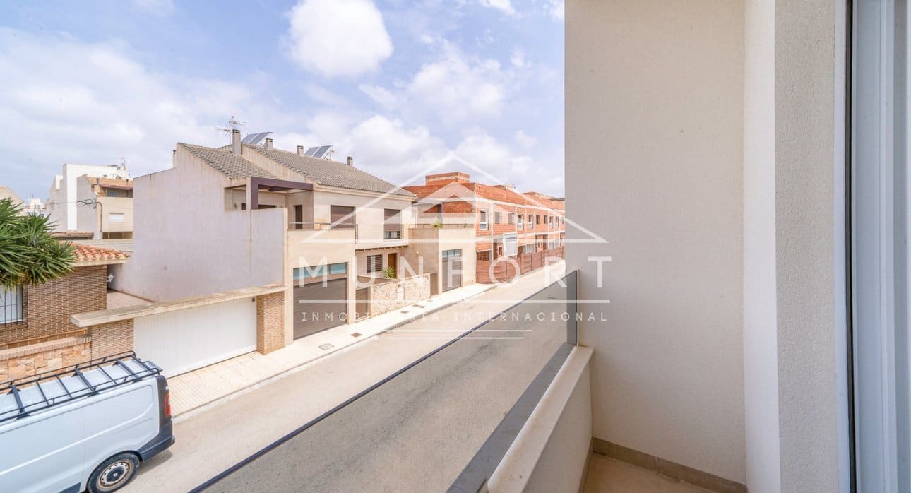 3 Zimmer Villa zu verkaufen in Pilar de la Horadada mit Pool - 265.000 € (Ref: 9450933)