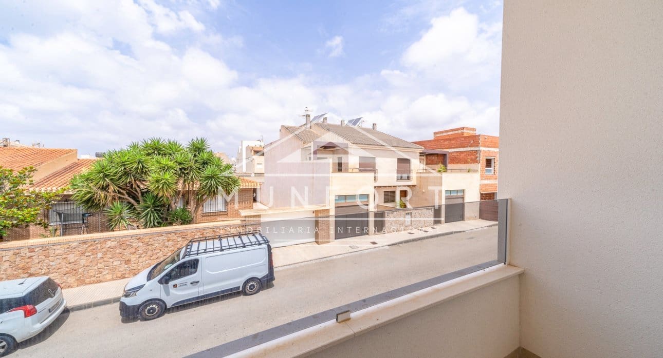 3 Zimmer Villa zu verkaufen in Pilar de la Horadada mit Pool - 265.000 € (Ref: 9450933)