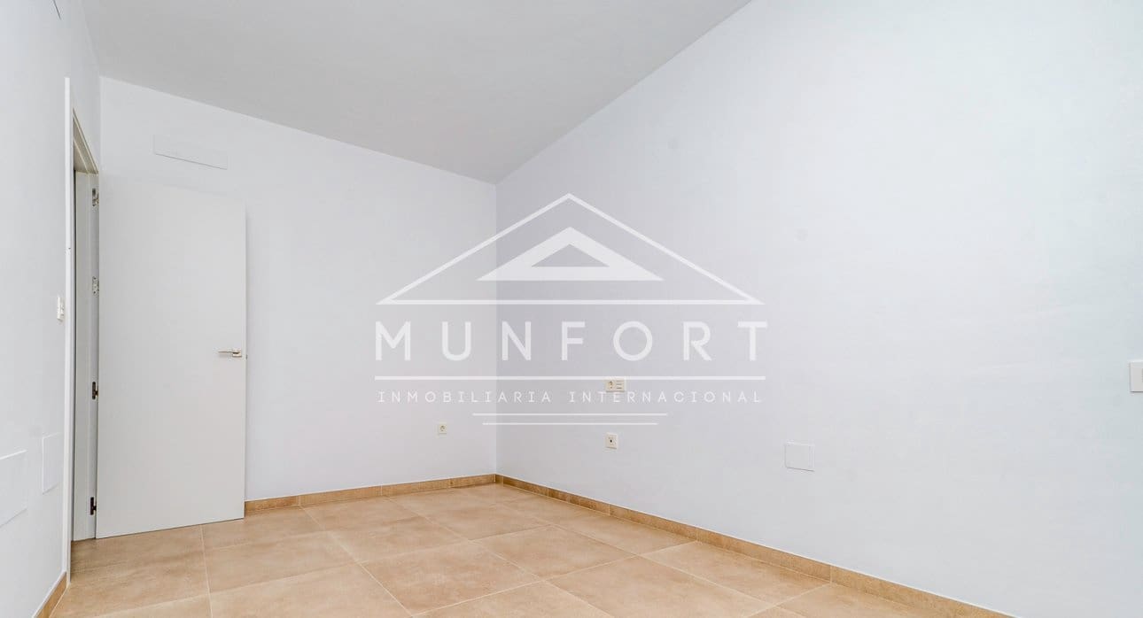 3 Zimmer Villa zu verkaufen in Pilar de la Horadada mit Pool - 265.000 € (Ref: 9450933)