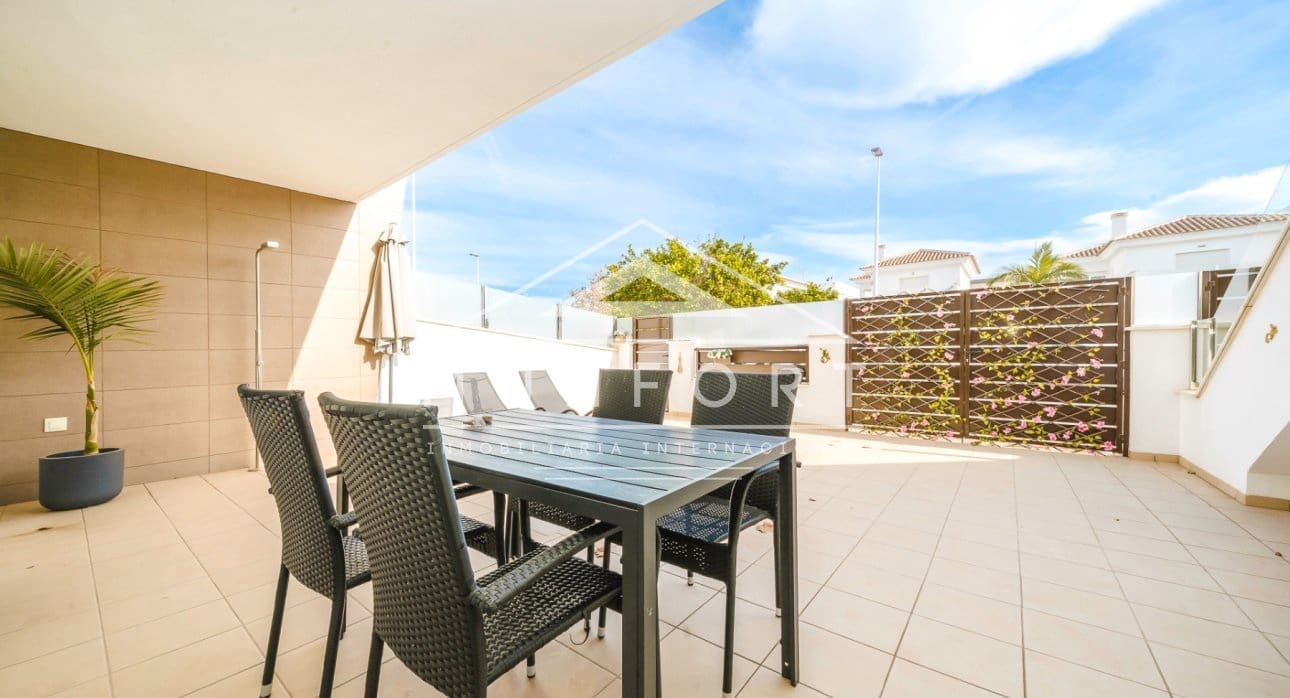 2 soveværelse Bungalow til salg i Lo Pagan med swimmingpool - € 239.900 (Ref: 9450934)