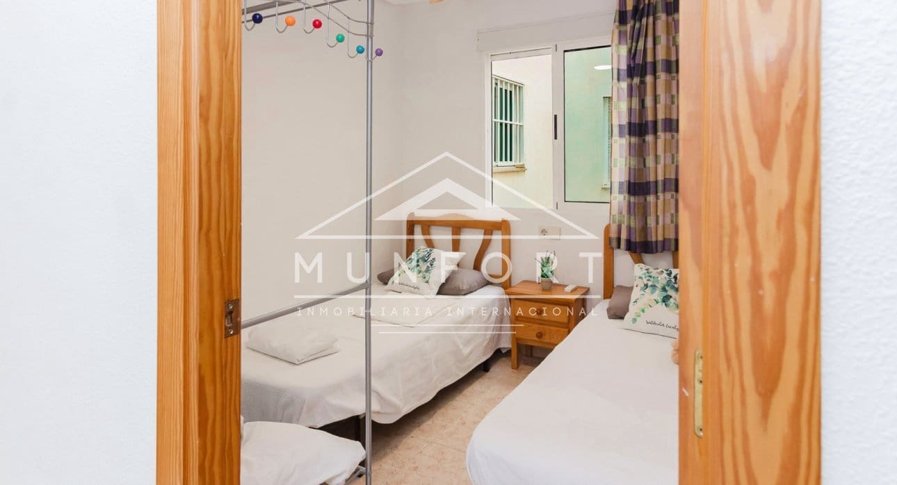 2 bedroom Apartment for sale in Torrevieja with pool - € 148,500 (Ref: 9450936)