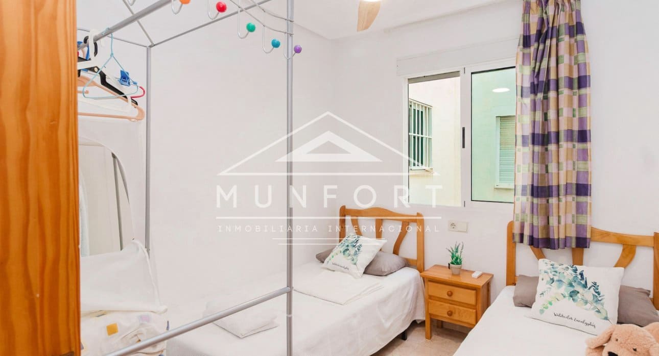 2 bedroom Apartment for sale in Torrevieja with pool - € 148,500 (Ref: 9450936)