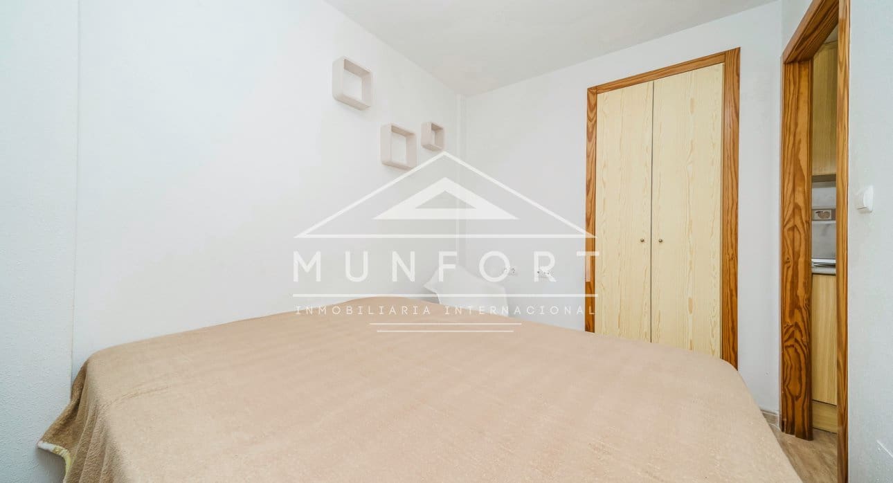 Apartamento de 1 habitación en Torrevieja en venta con piscina - 89.900 € (Ref: 9450937)