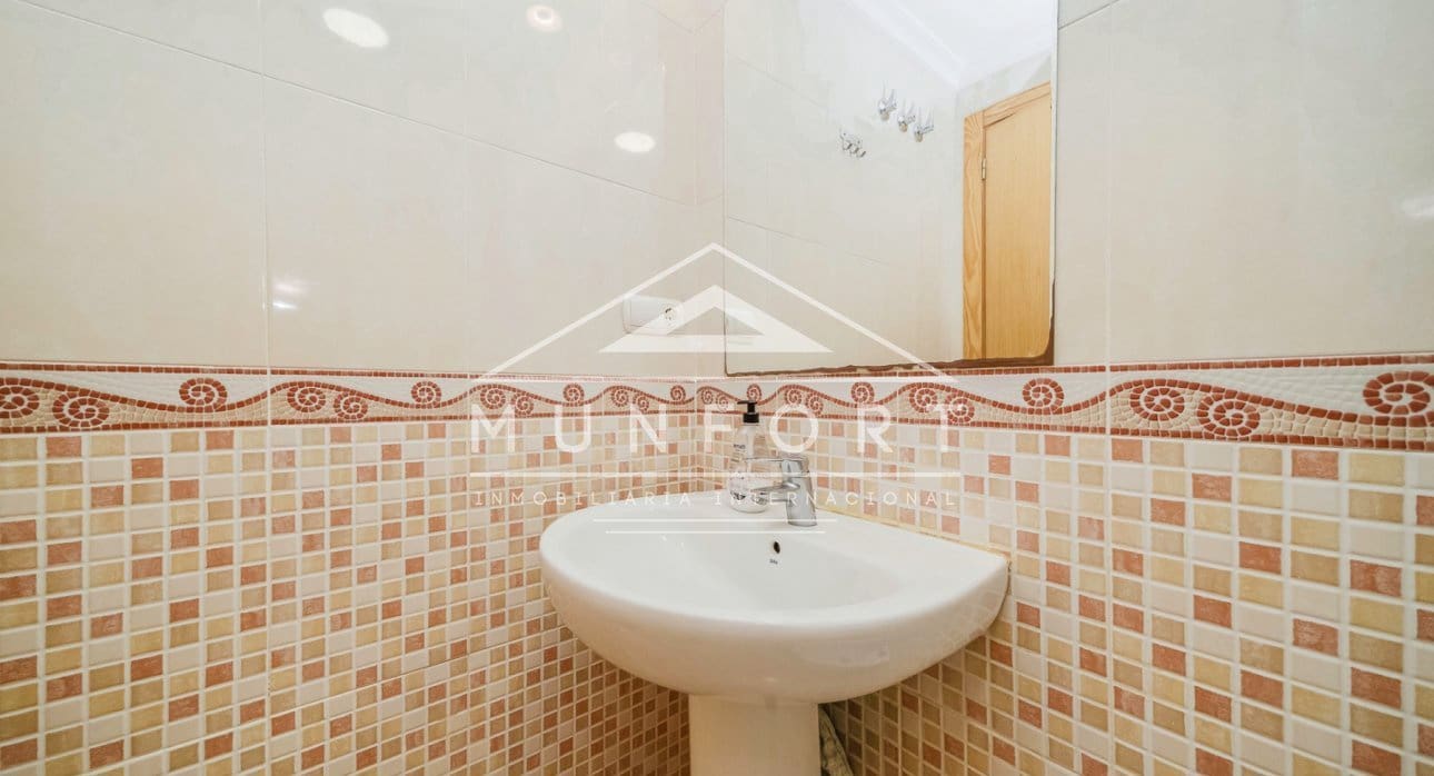 Apartamento de 1 habitación en Torrevieja en venta con piscina - 89.900 € (Ref: 9450937)