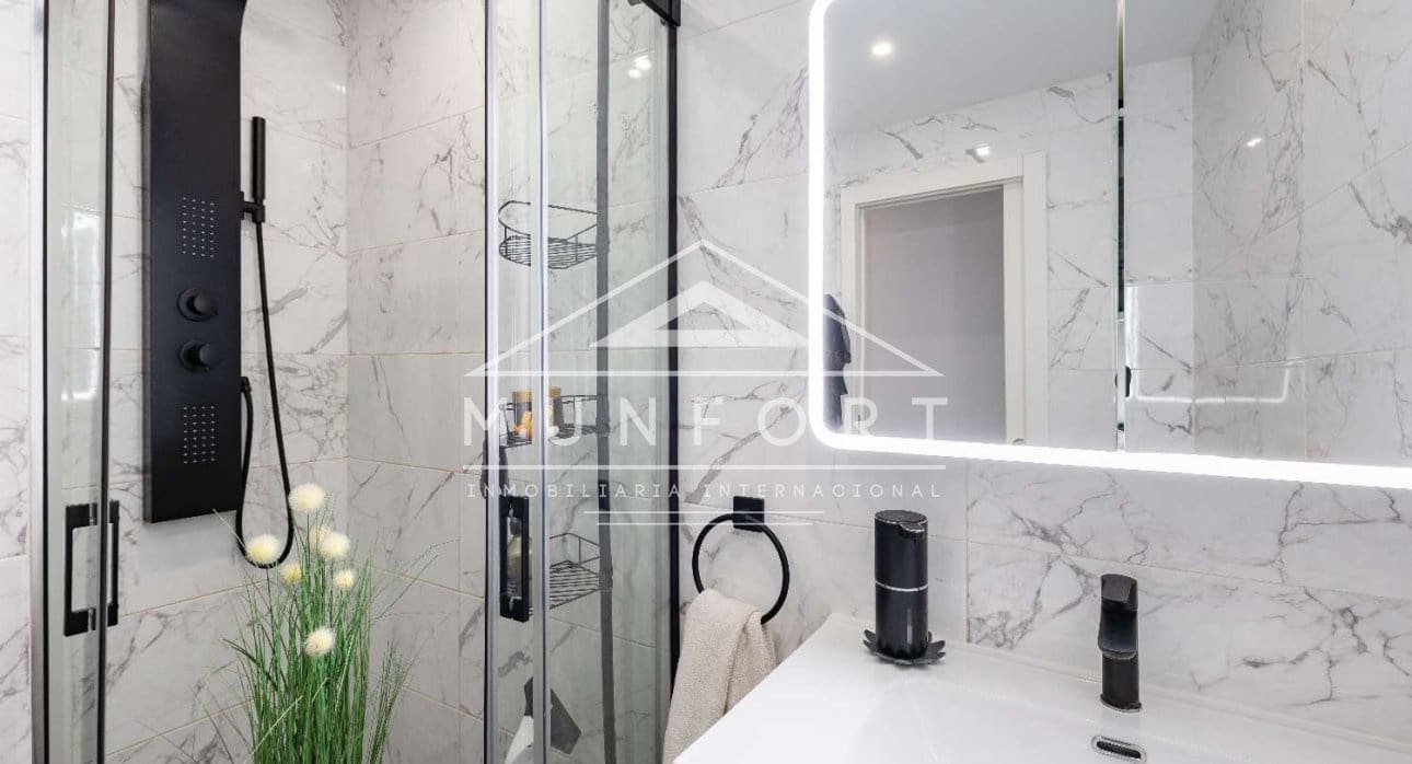 2 makuuhuone Huvila myytävänä paikassa Orihuela Costa mukana uima-altaan - 329 000 € (Ref: 9451410)